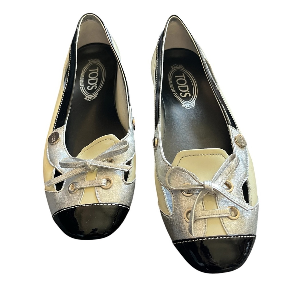 Tod’s Ivory, silver and black patent leather shoes, EU 38